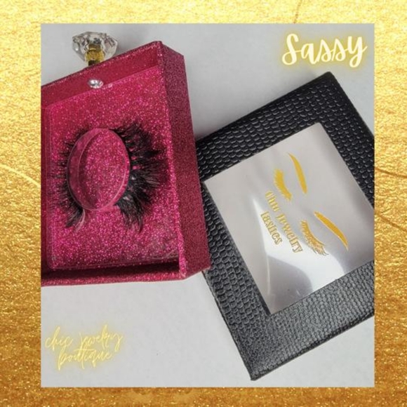 Sassy Eyelashes strip - Picture 1 of 4